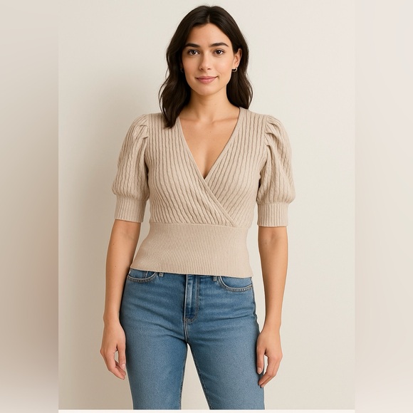 Express Women’s Beige Ribbed Puff Sleeve Sweater Top Size M NWT - Picture 1 of 4